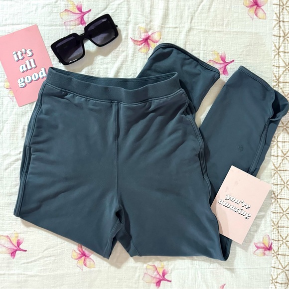 Lululemon Every Moment Pant ✨✨ - Picture 2 of 11